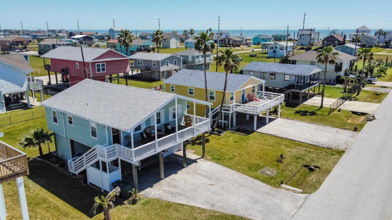 One-Of-A-Kind Beach Home With Lounge Bar Game Room Galveston Exterior photo