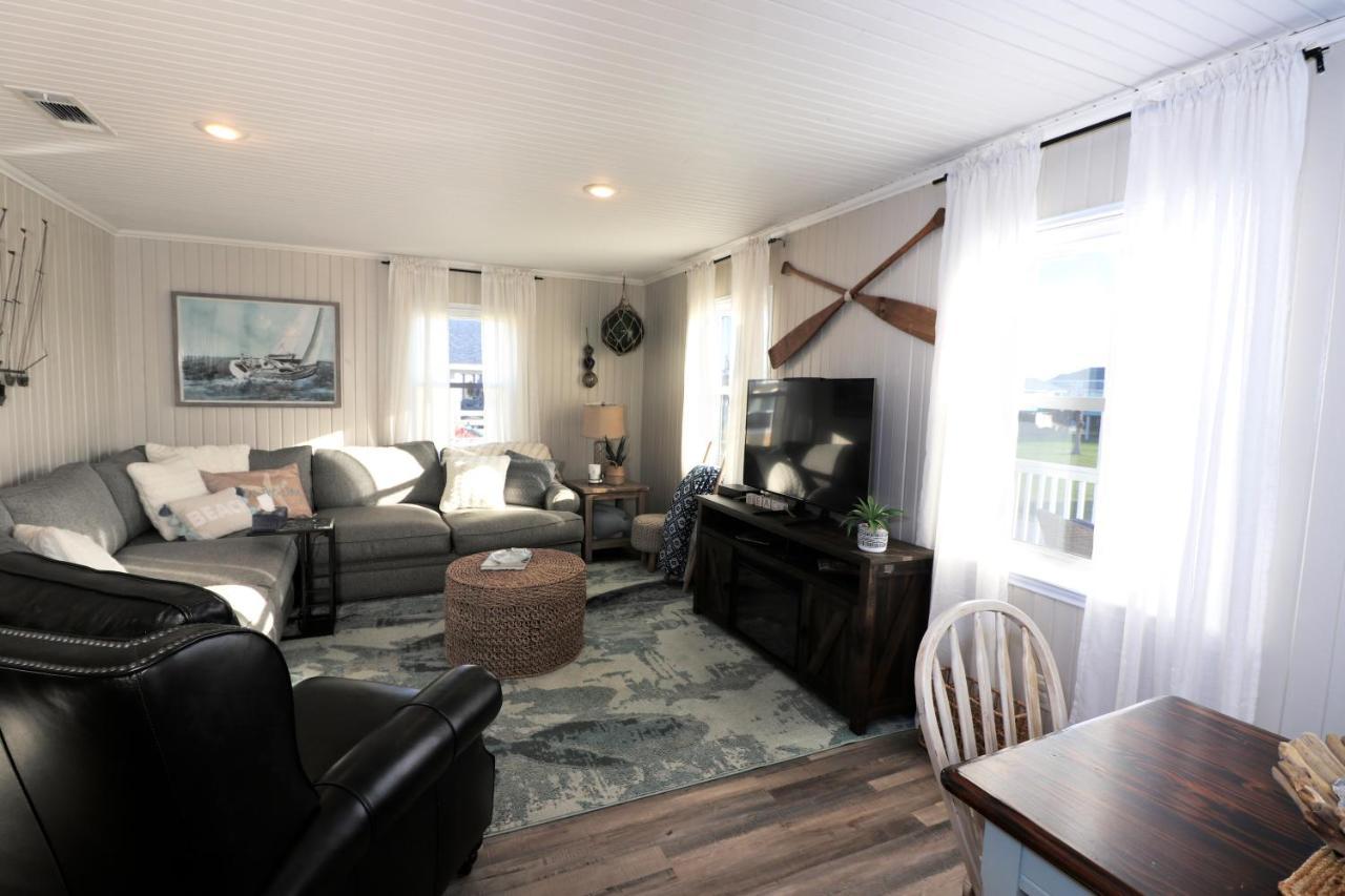 One-Of-A-Kind Beach Home With Lounge Bar Game Room Galveston Exterior photo